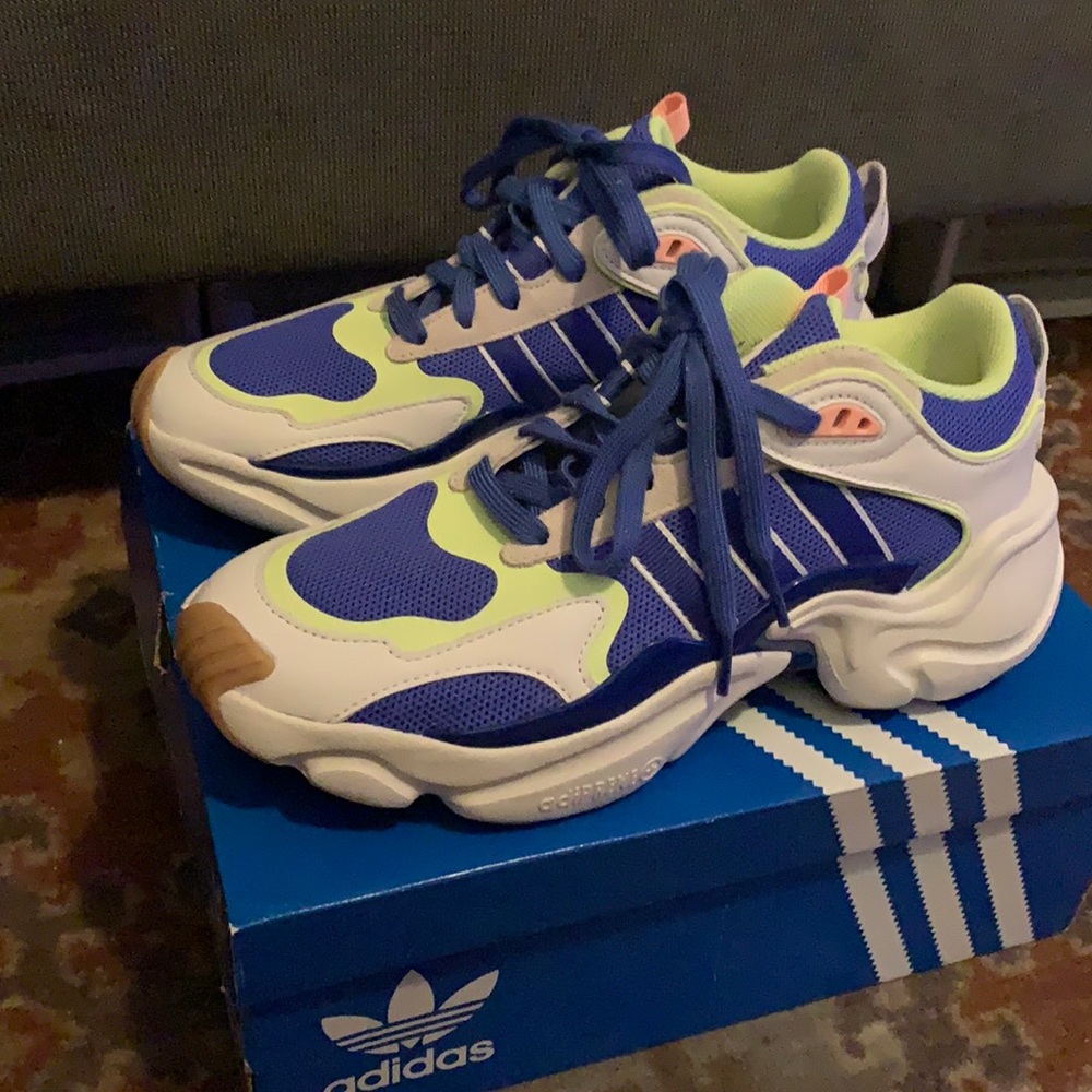 Adidas women’s magmur runner blue white neon green New in Box size 9